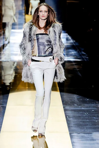 Look 6